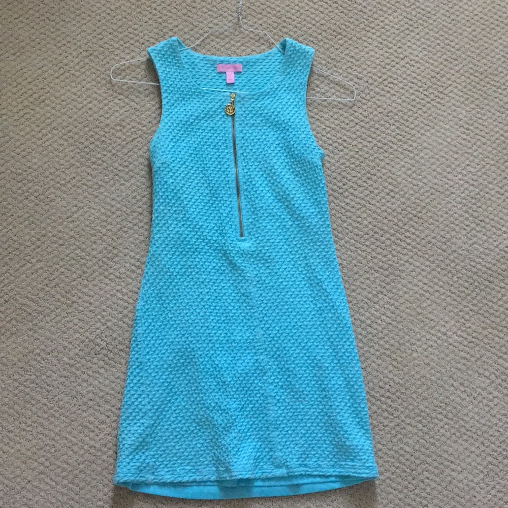 Lilly Pulitzer blue stretch shift dress!